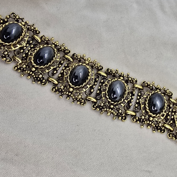 Vintage Bracelet gold-tone with Faux Hematite Stone Statement ornate - Picture 2 of 5